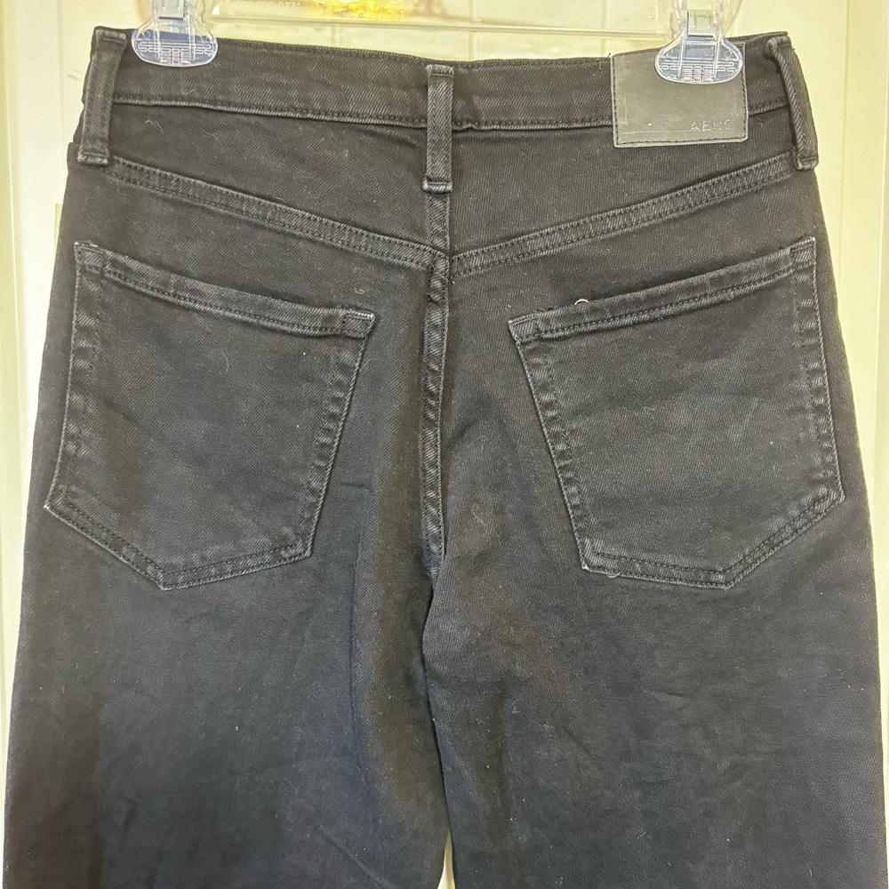 NWT Aeropostale women’s black high rise distressed ripped mom Jean size 4 B8 - Picture 8 of 9